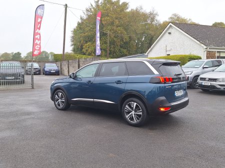 2023 Peugeot 5008 - photo 4