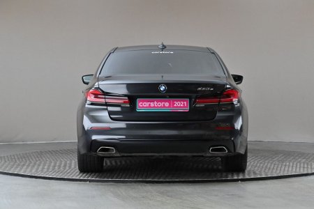 2021 BMW 5-Series - photo 13