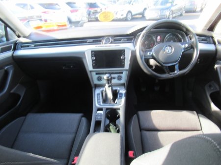 2019 Volkswagen Passat - photo 9