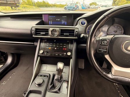 2018 Lexus IS - photo 15