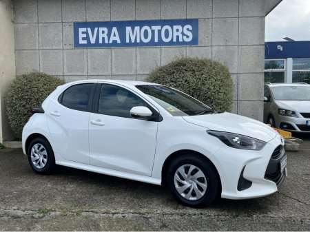 2023 Toyota Yaris - photo 3