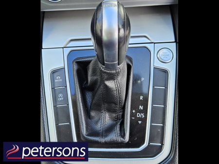 2017 Volkswagen Passat - photo 24