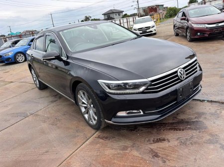2020 Volkswagen Passat - photo 2