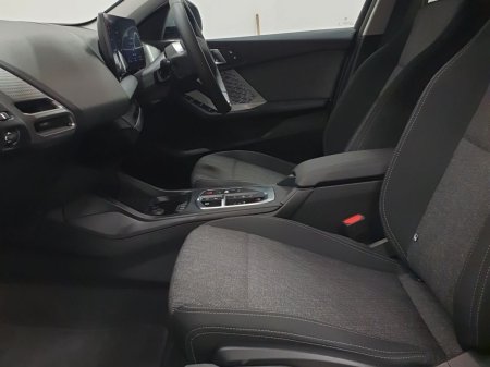 2026 BMW 1-Series - photo 12