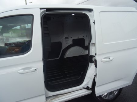 2025 Ford Transit Connect - photo 9