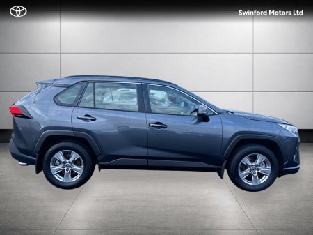 2024 Toyota RAV4 - photo 3
