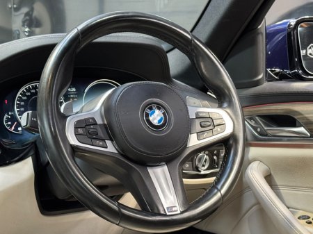 2018 BMW 5-Series - photo 15