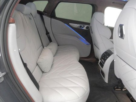 2024 BMW XM - photo 11