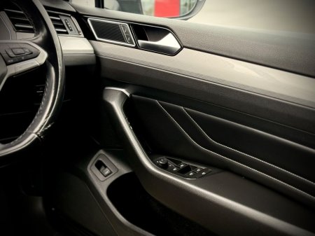 2020 Volkswagen Passat - photo 25