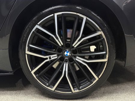 2021 BMW 5-Series - photo 32
