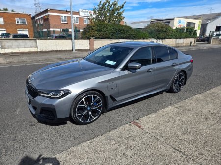 2023 BMW 5-Series - photo 37