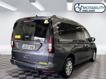 2023 Ford Tourneo Connect - photo 2
