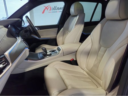 2022 BMW X5 - photo 3