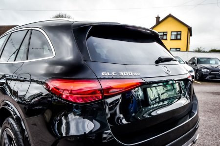 2025 Mercedes-Benz GLC - photo 10