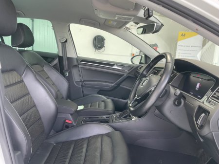 2020 Volkswagen Golf - photo 10
