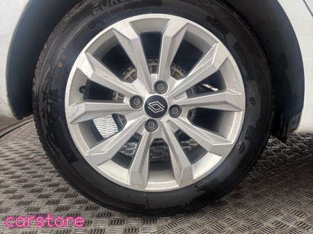 2024 Renault Clio - photo 14