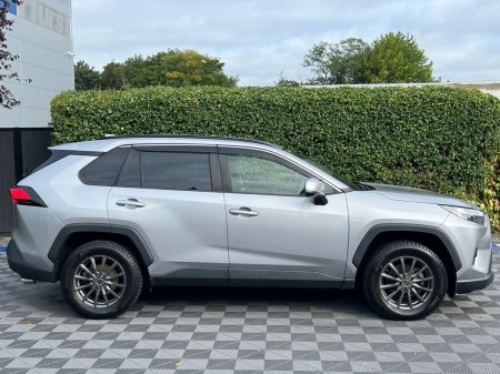 2023 Toyota RAV4 - photo 2