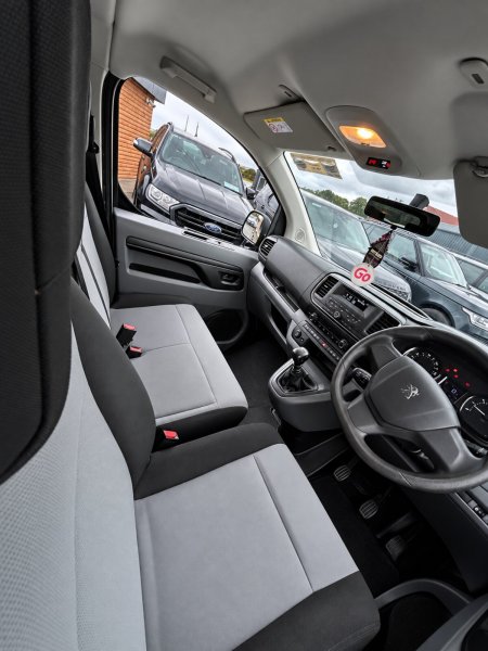2019 Peugeot Expert - photo 19
