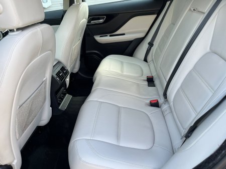 2020 Jaguar F-Pace - photo 32