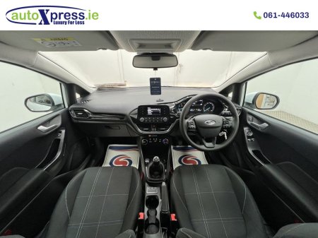 2019 Ford Fiesta - photo 2