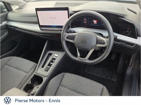2025 Volkswagen Golf - photo 2