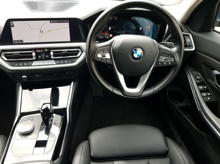 2022 BMW 3-Series - photo 5