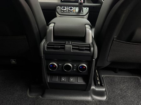 2022 Land Rover Defender - photo 15