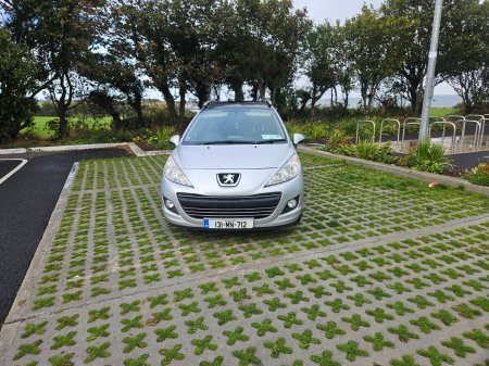2013 Peugeot 207 - photo 11