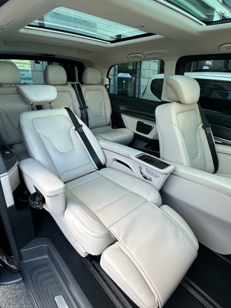2022 Mercedes-Benz V-Class - photo 8