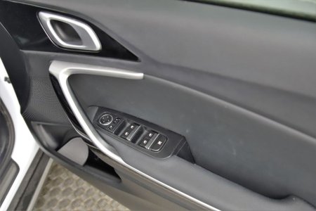 2022 Kia XCeed - photo 19