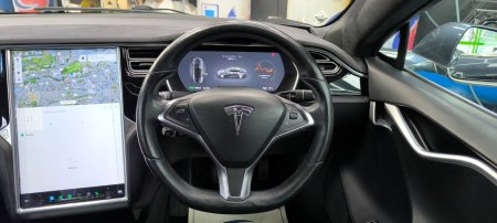 2016 Tesla Model S - photo 17