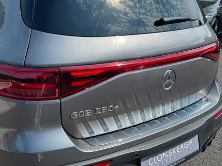 2025 Mercedes-Benz EQB - photo 8