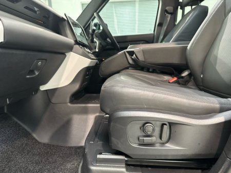 2026 Land Rover Defender - photo 26