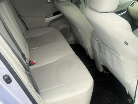 2015 Toyota Prius - photo 9