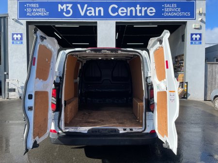 2025 Ford Transit - photo 11