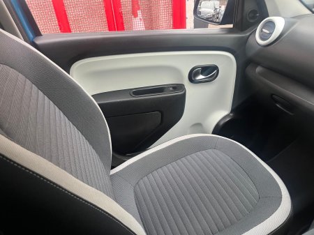 2015 Renault Twingo - photo 17