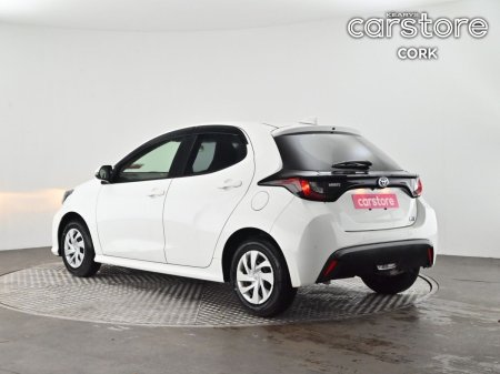 2021 Toyota Yaris - photo 3