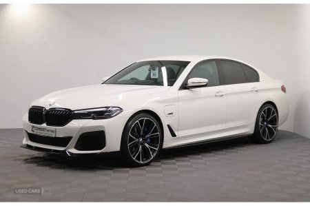 2022 BMW 5-Series - photo 4