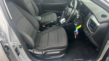 2019 Kia Stonic - photo 11
