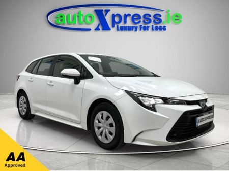 2023 Toyota Corolla 1.8 HYBRID X, Reversing camera, Automatic