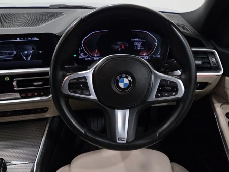 2022 BMW 3-Series - photo 5