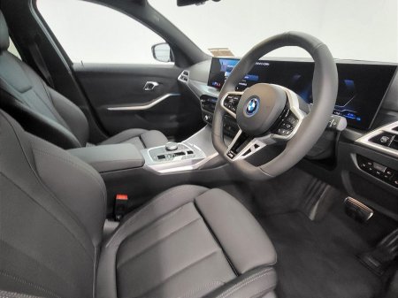 2026 BMW 3-Series - photo 12