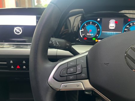 2023 Volkswagen Golf - photo 11