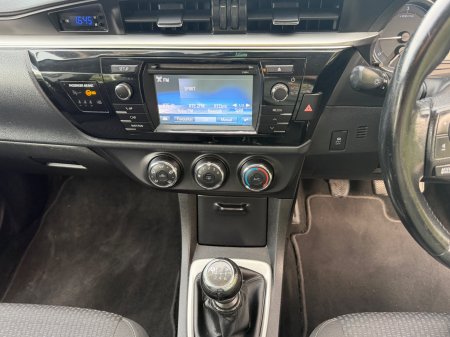 2015 Toyota Corolla - photo 11