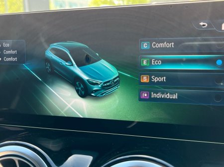 2026 Mercedes-Benz GLA - photo 24