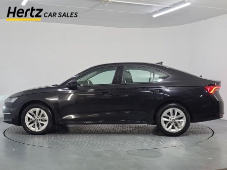 2025 Skoda Octavia - photo 2