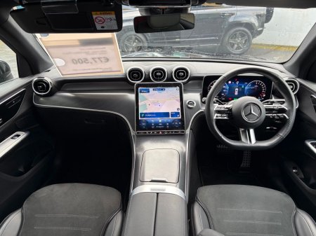 2025 Mercedes-Benz GLC - photo 2