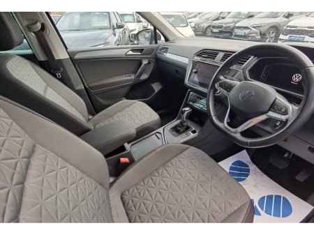 2022 Volkswagen Tiguan - photo 8