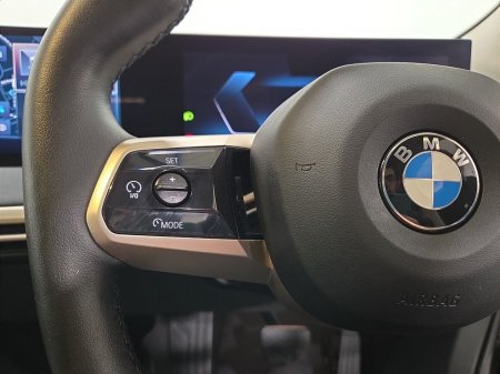 2025 BMW iX - photo 17