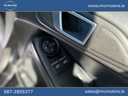 2016 Ford Fiesta - photo 8